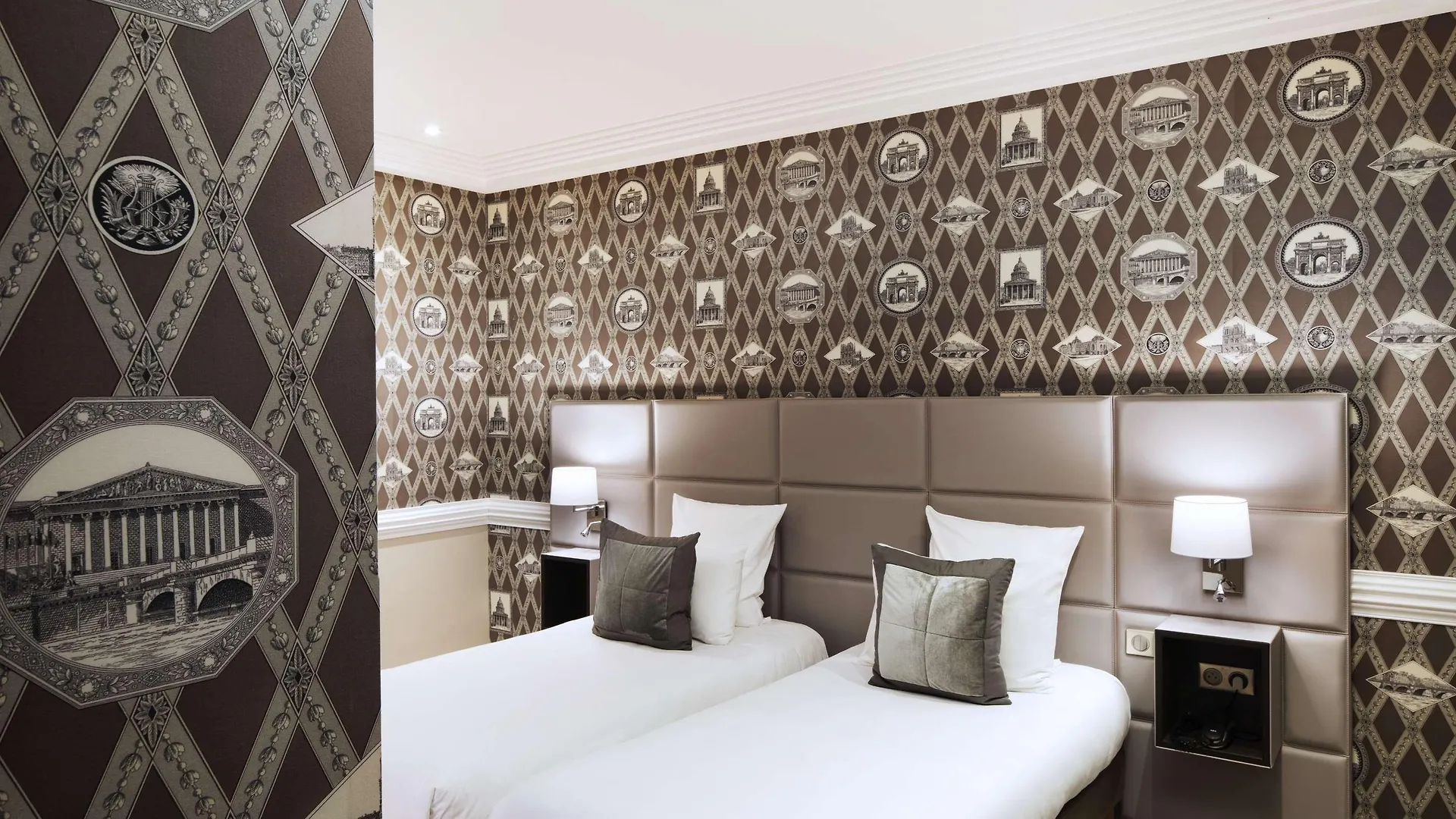 Elysees Hotel Paris 3*,