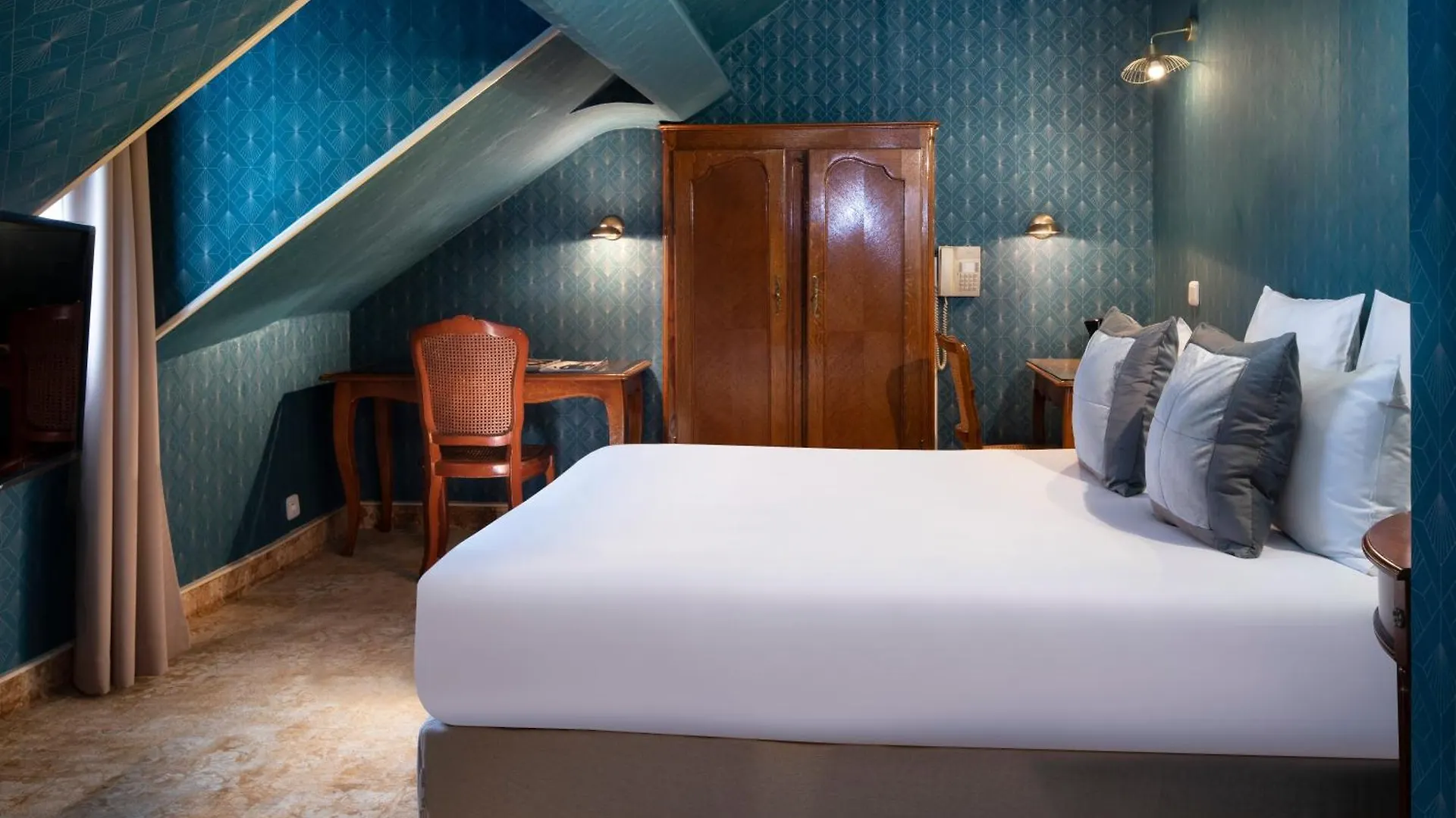 Elysees Hotel Paris Fransa